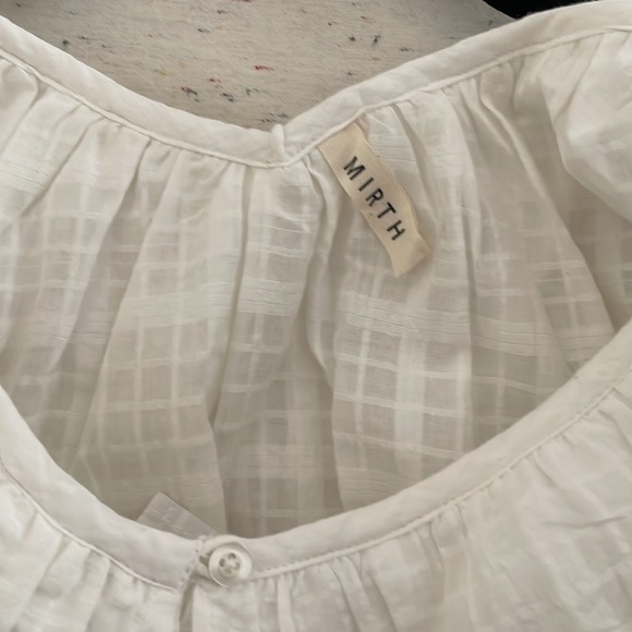 Mirth blouse -Size XS -NWT - Picture 4 of 5